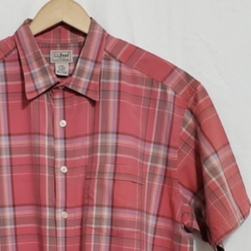 L.L. Bean Red Plaid Cotton Short Sleeve Button Front Shirt XL - Picture 3 of 4